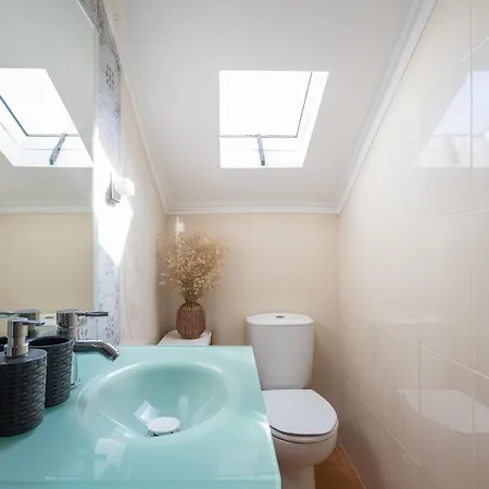 Rato Cozy 3br W/balcony - By Lu Holidays Apartment Lisbon