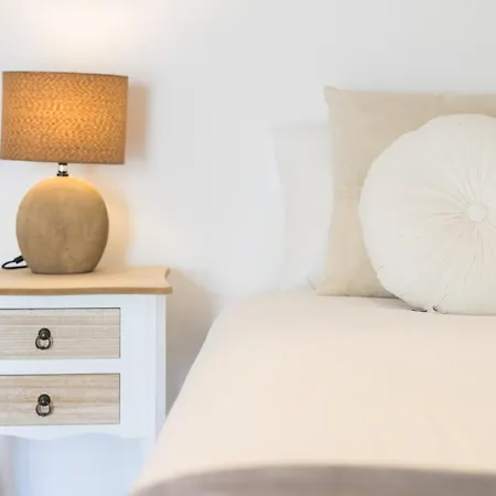 Rato Cozy 3br W/balcony - By Lu Holidays * Lisbon