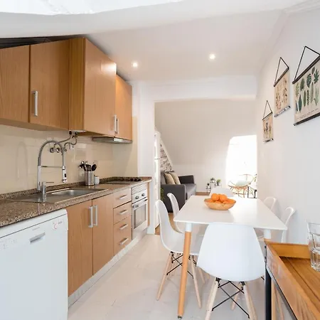 Rato Cozy 3br W/balcony - By Lu Holidays Apartament Lizbona
